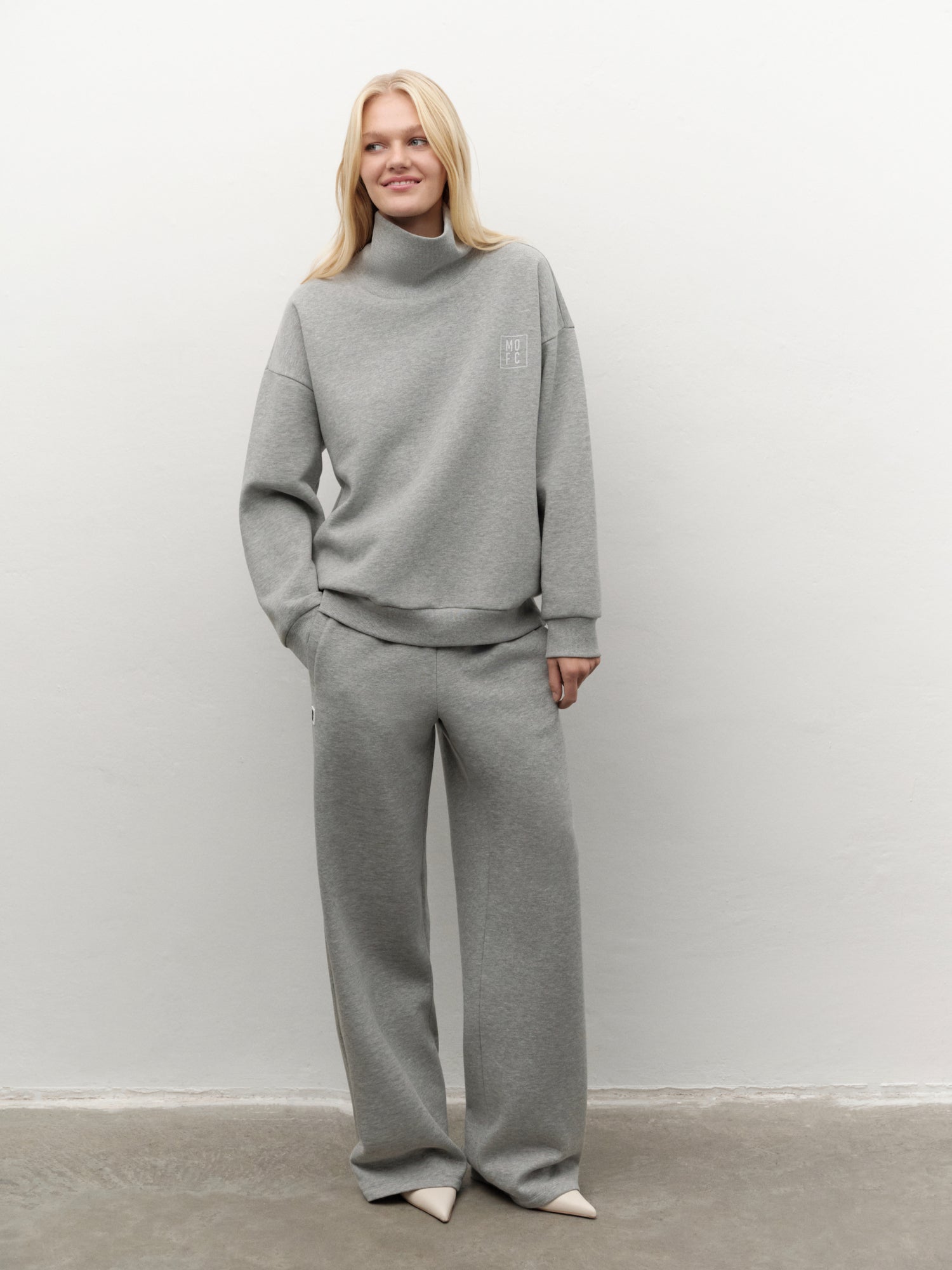 Unisex High-neck Sweatshirt