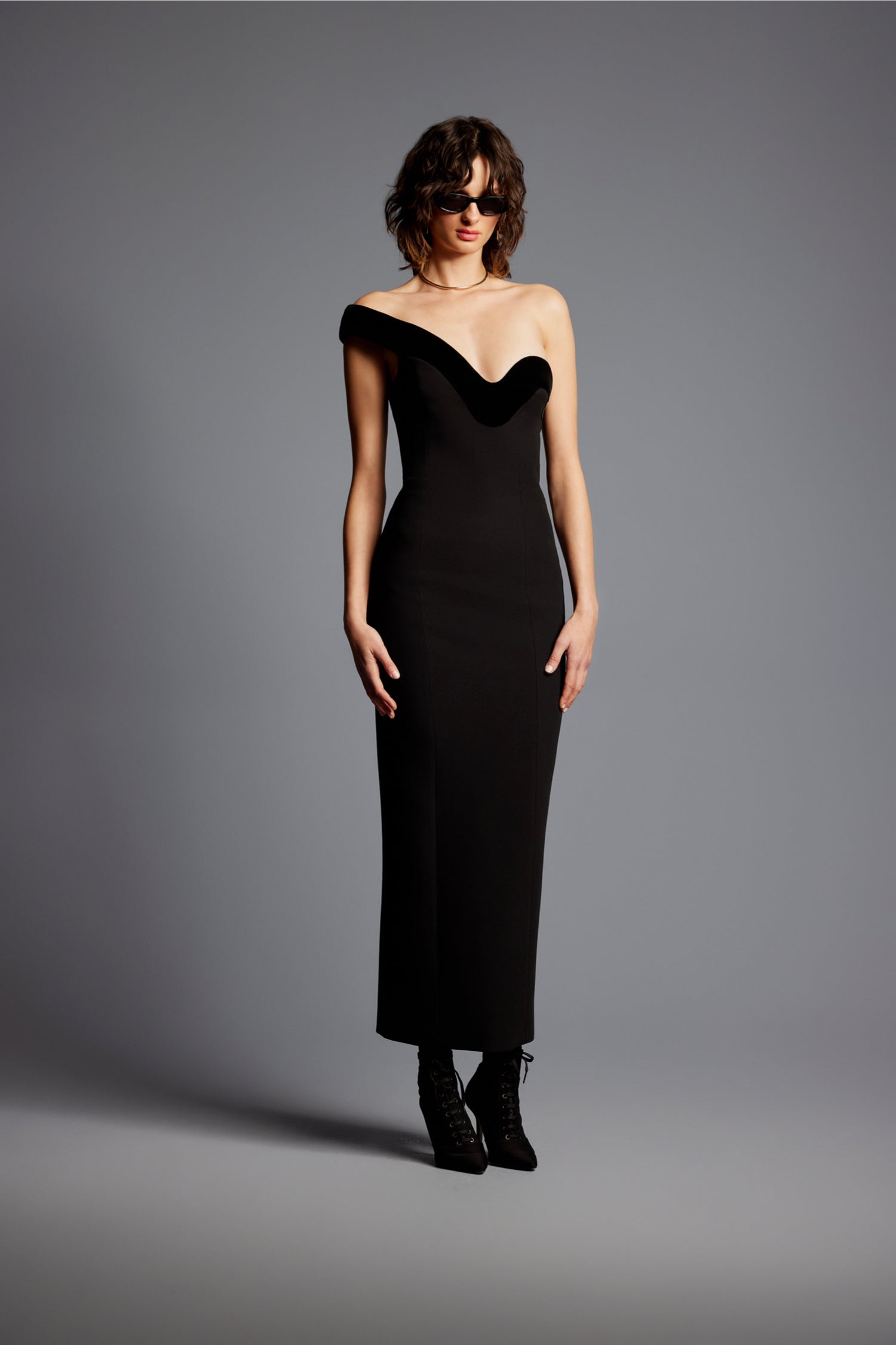 'Carol' One Shoulder Midi Dress