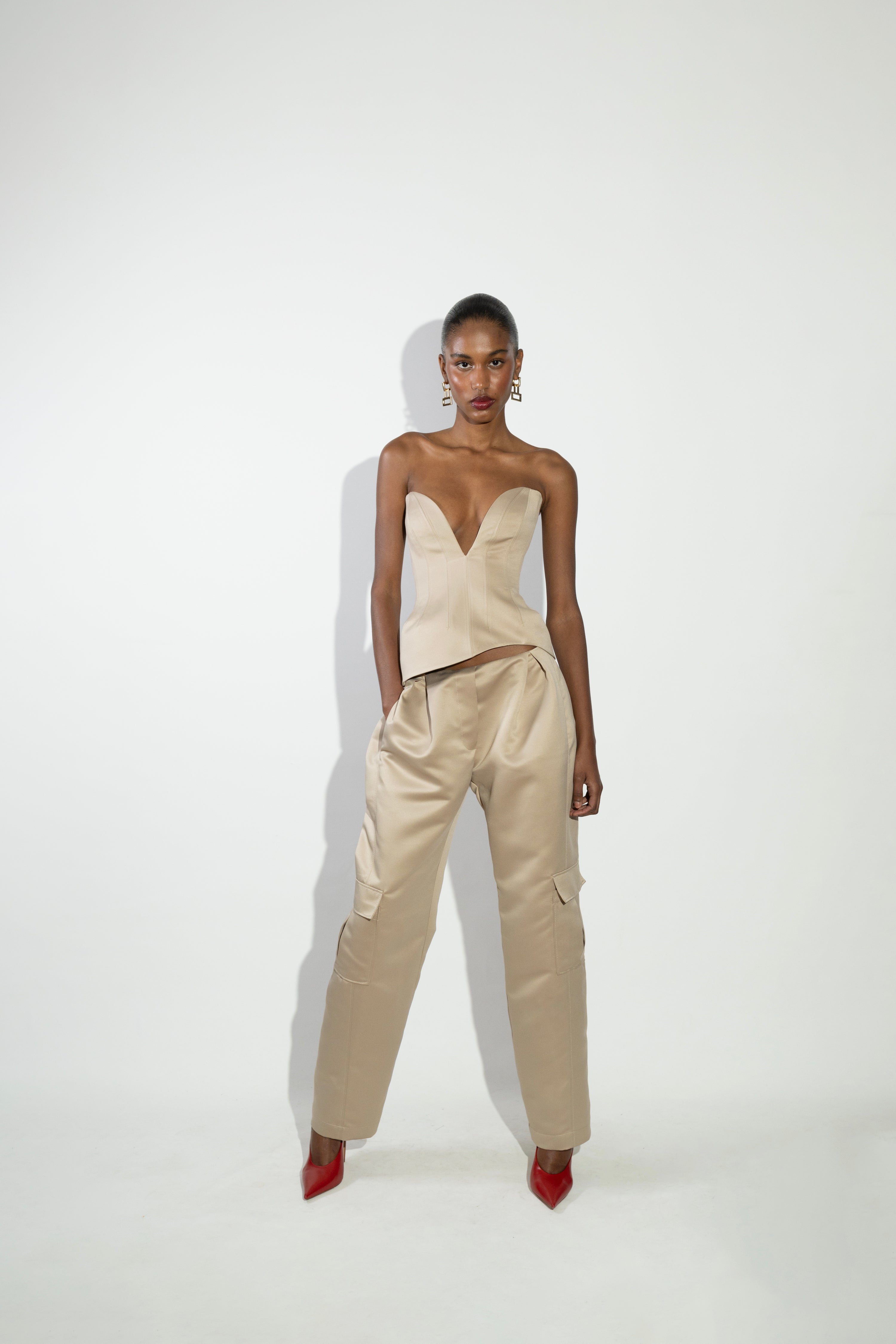 'Naya Pant' Pleated ankle mid rise cargo pant